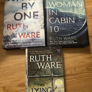 Ruth Ware Paperback and Hardcover Book Lot Set of 3